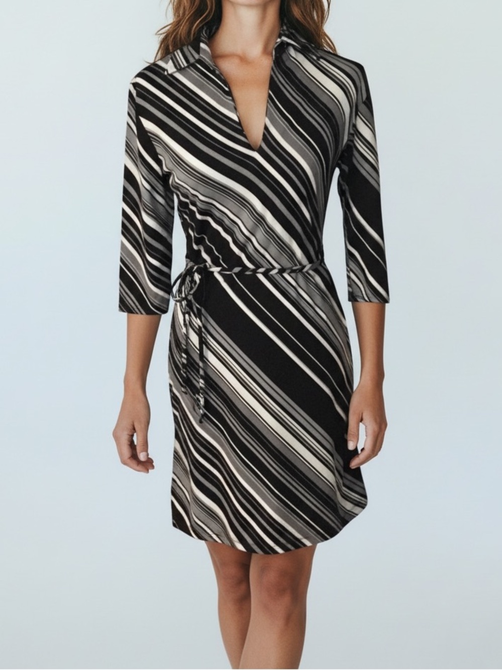 Express Wrap Mini Dress in Black & White Size 1/2 XS Like New